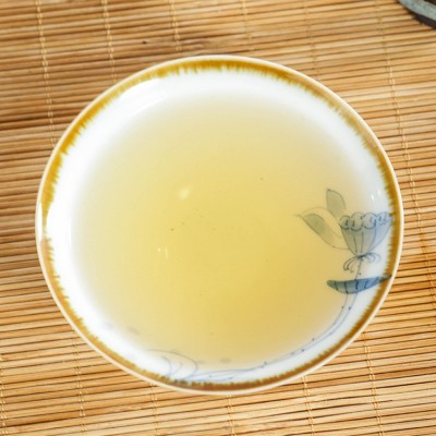 2015福鼎老白茶寿眉白茶龙珠 便携日晒陈香贡眉茶球 散装厂家批发图5
