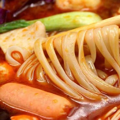 东北大妈奶香麻辣烫麻辣方面便330g袋装速食牛筋面麻辣面方便速食图3